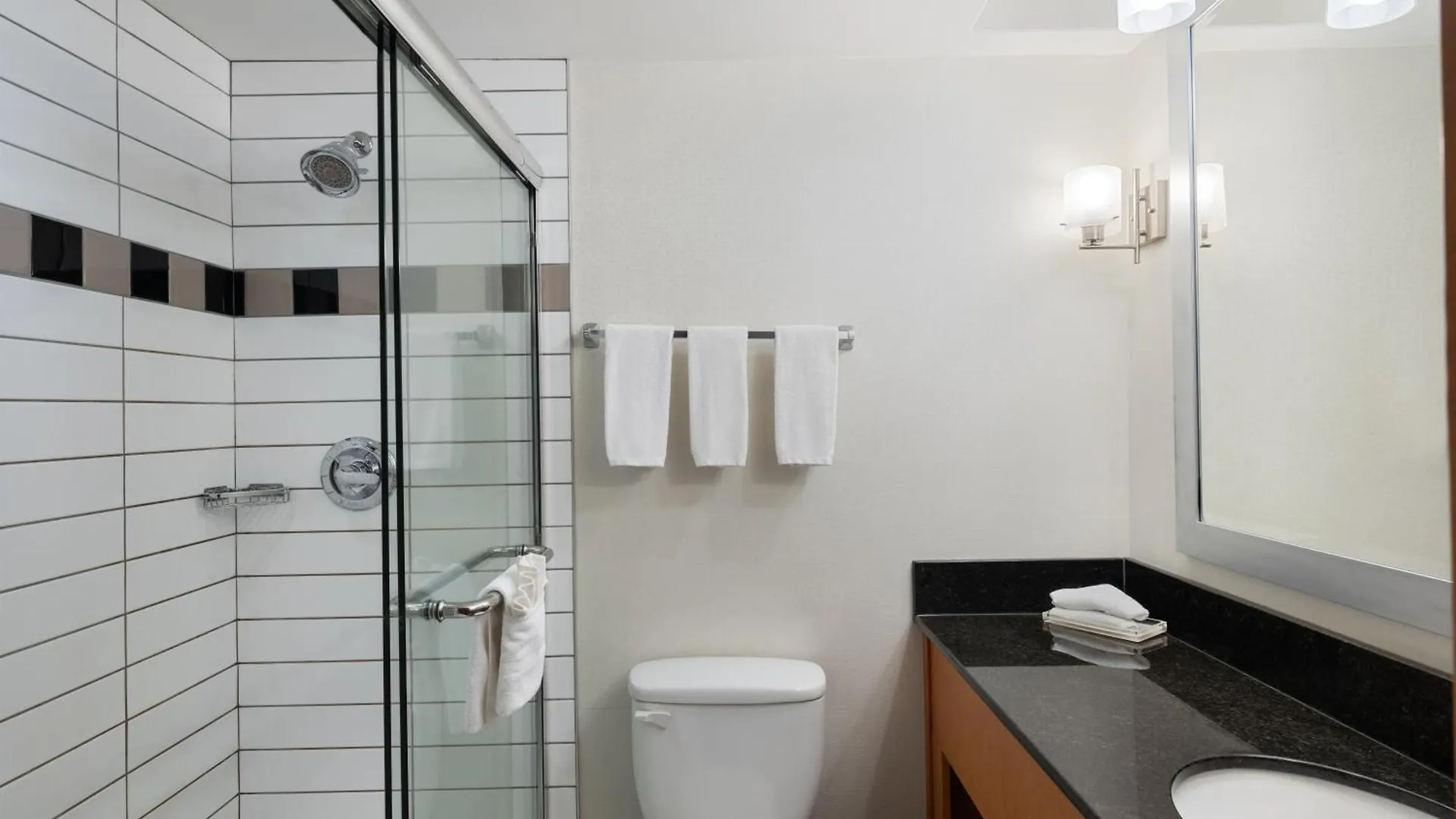 Holiday Inn Calgary Airport By Ihg Hotel