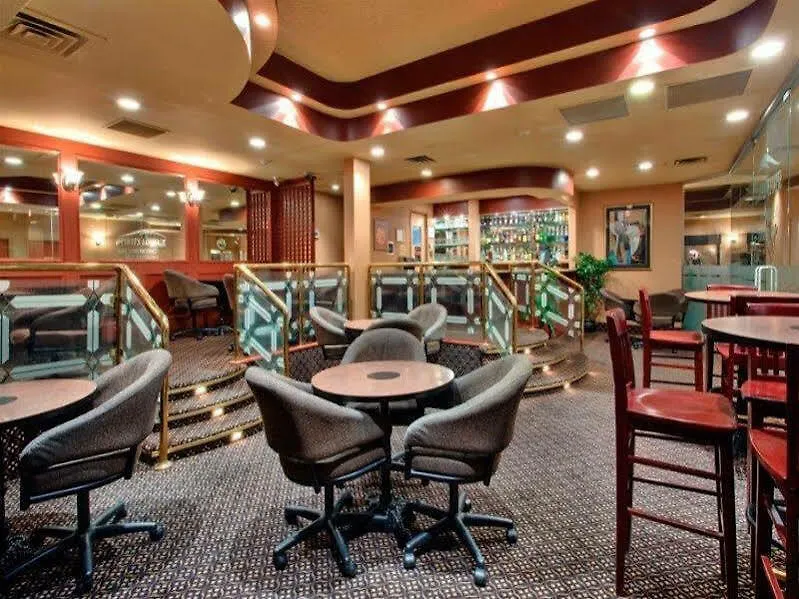 Hotel Holiday Inn Calgary Airport By Ihg
