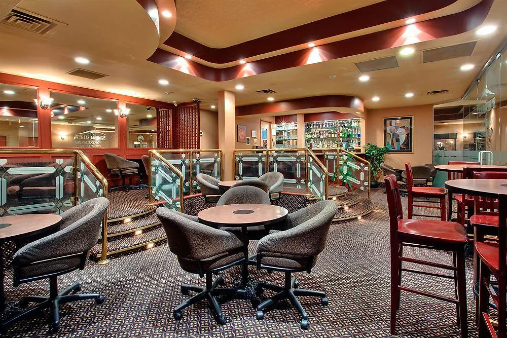 Holiday Inn Calgary Airport By Ihg 3*,